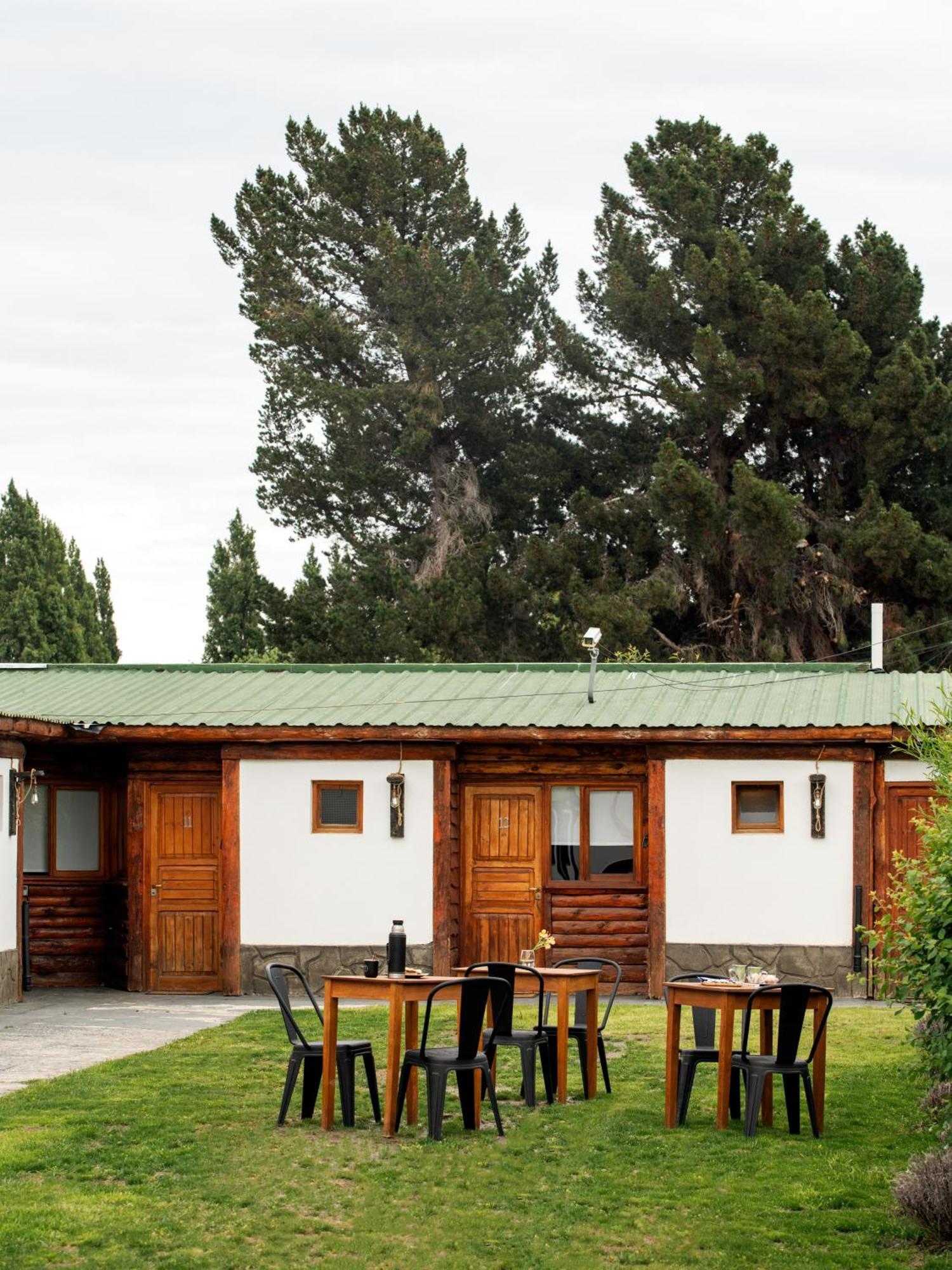 Oliva Hosteria Y Apart El Calafate Eksteriør billede